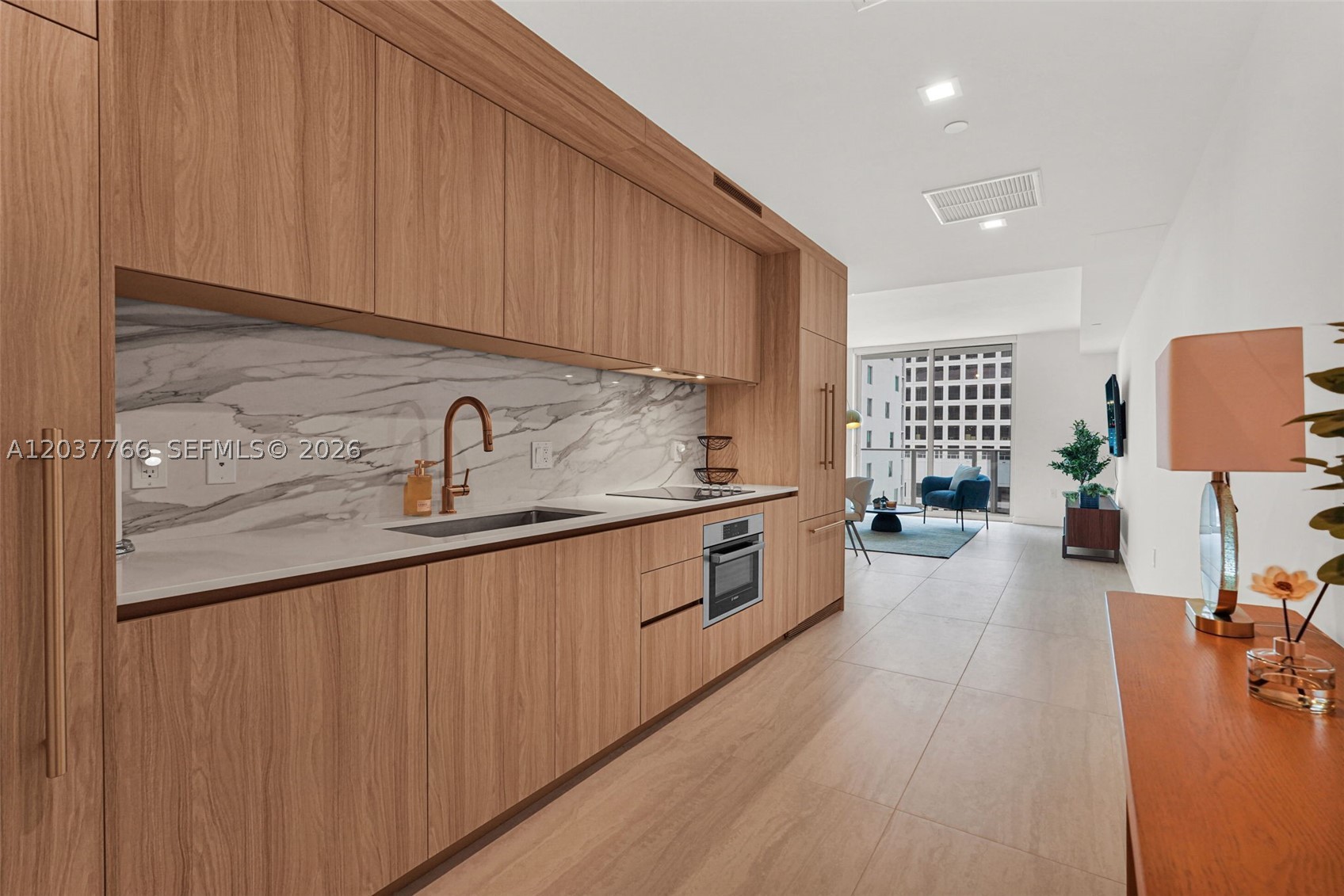 77 Se 5th St #3714 Miami, FL 33131