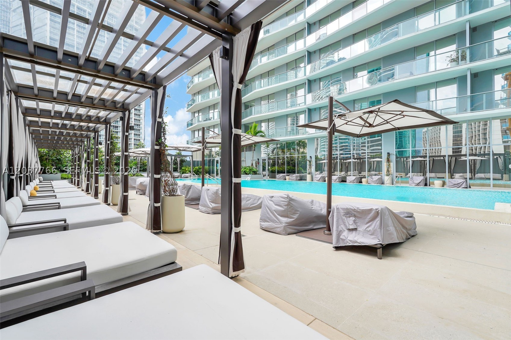 77 Se 5th St #3714 Miami, FL 33131