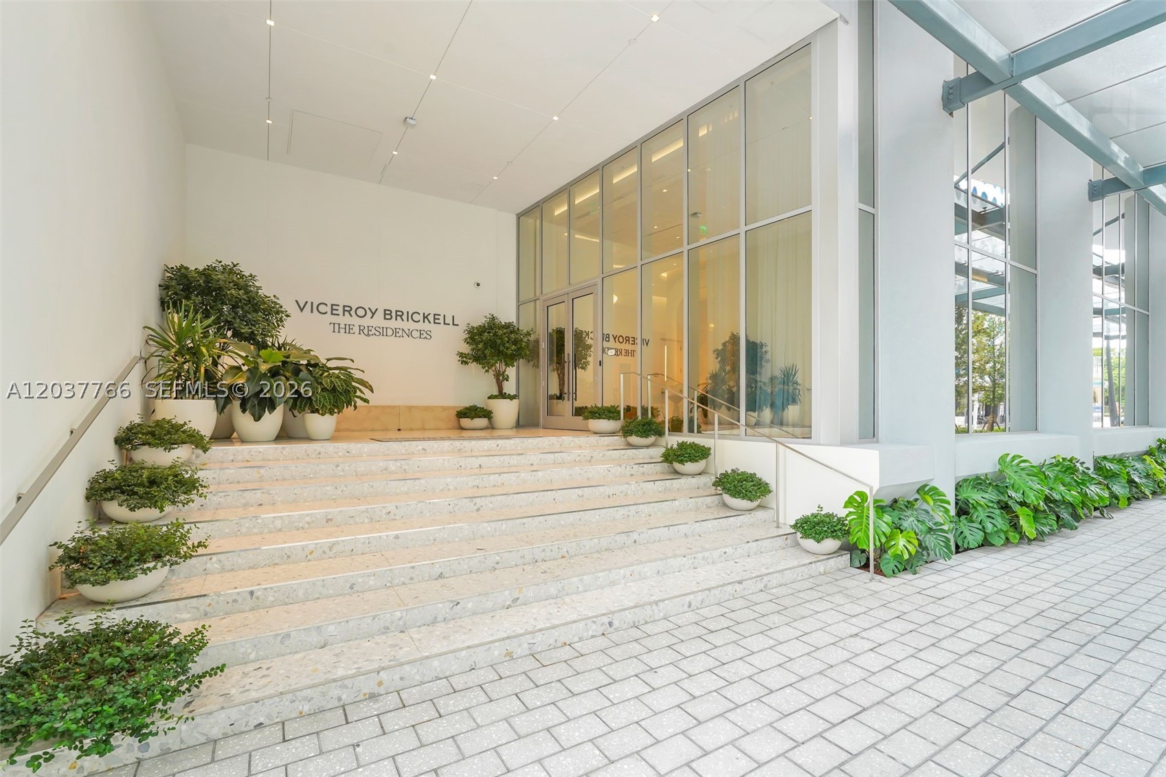 77 Se 5th St #3714 Miami, FL 33131