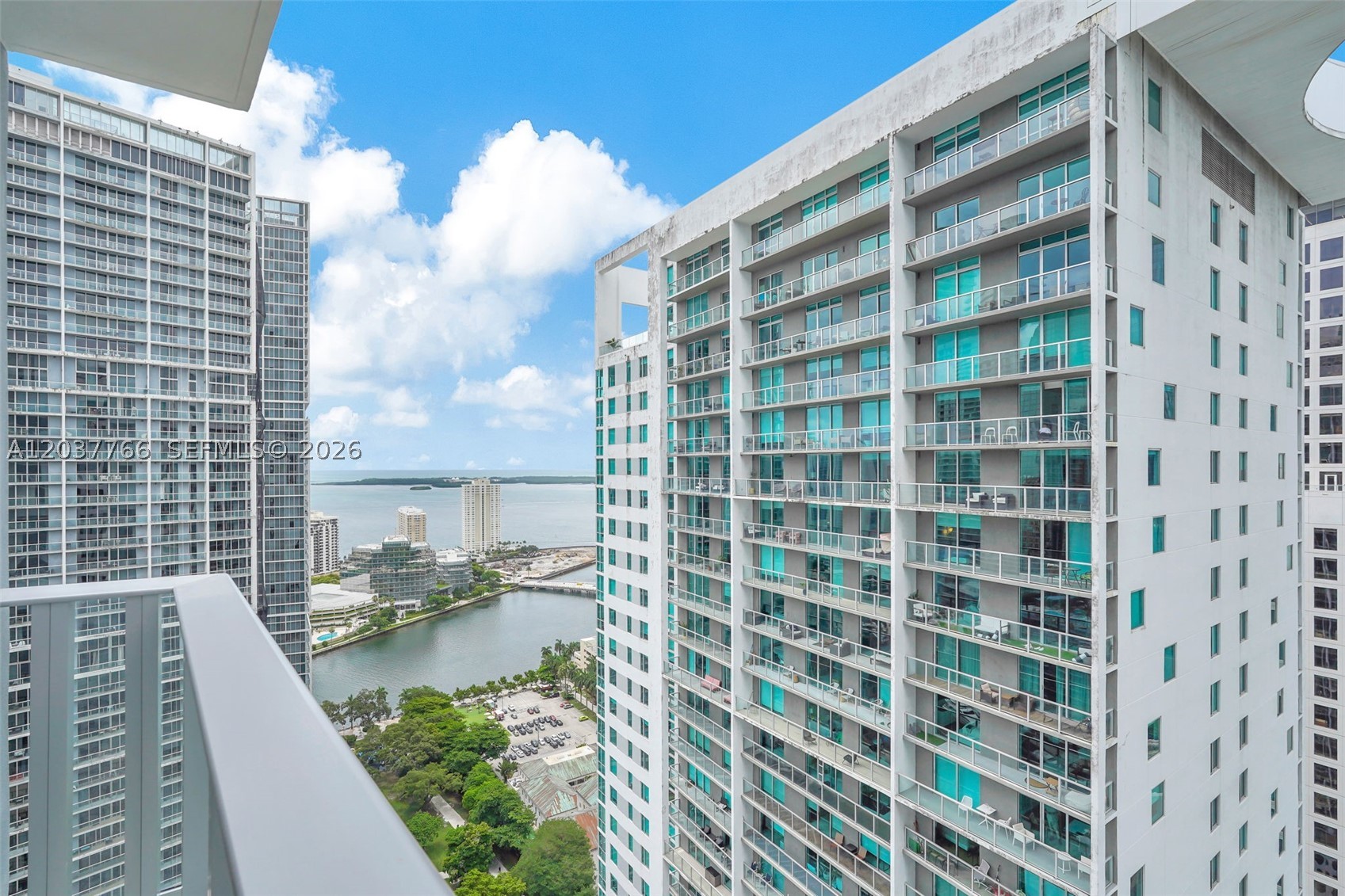 77 Se 5th St #3714 Miami, FL 33131
