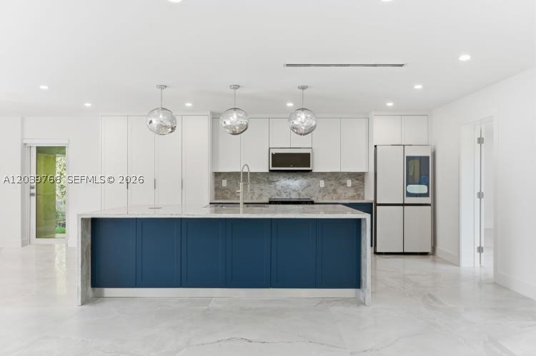 291 E Shore Dr E Miami, FL 33133
