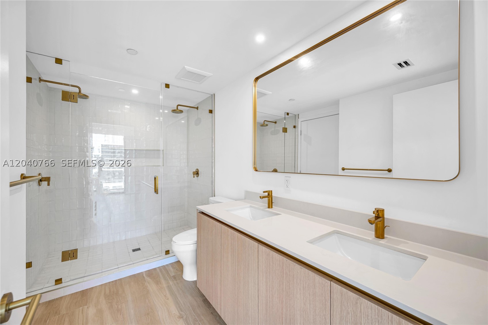90 NE 32nd #1103 Miami, FL 33127