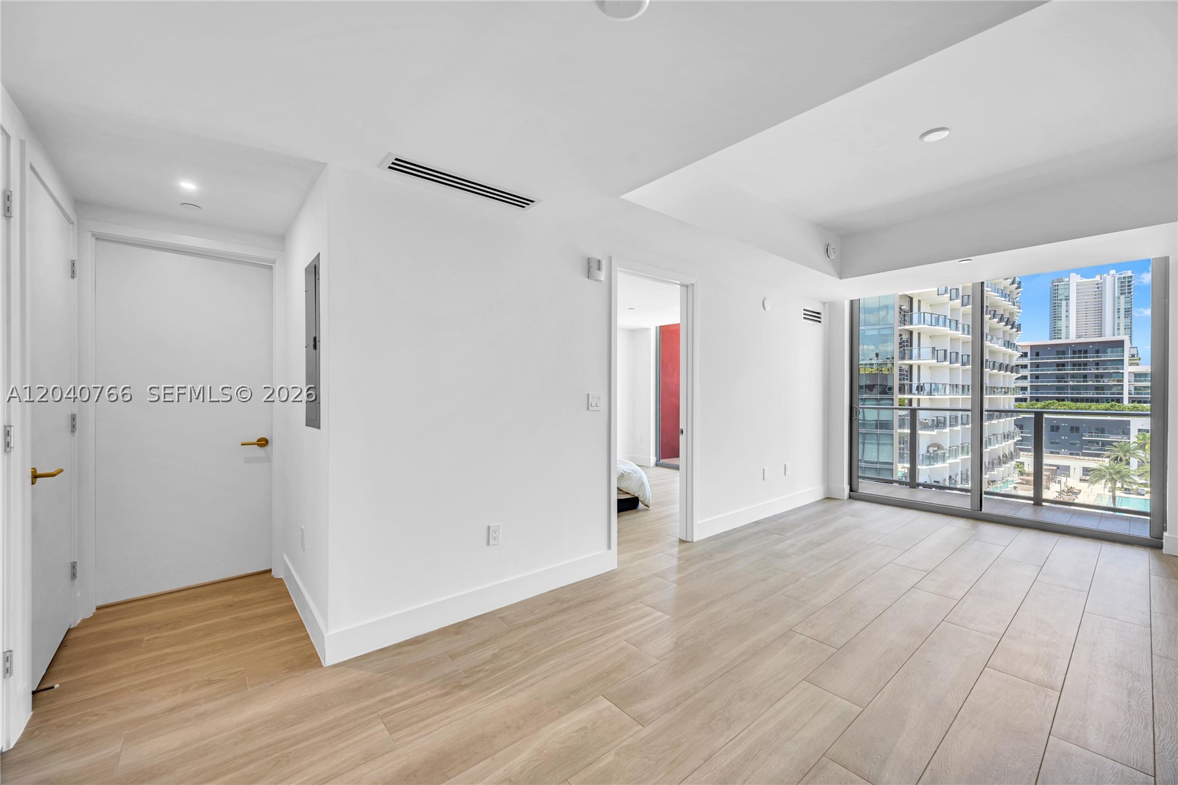 90 NE 32nd #1103 Miami, FL 33127