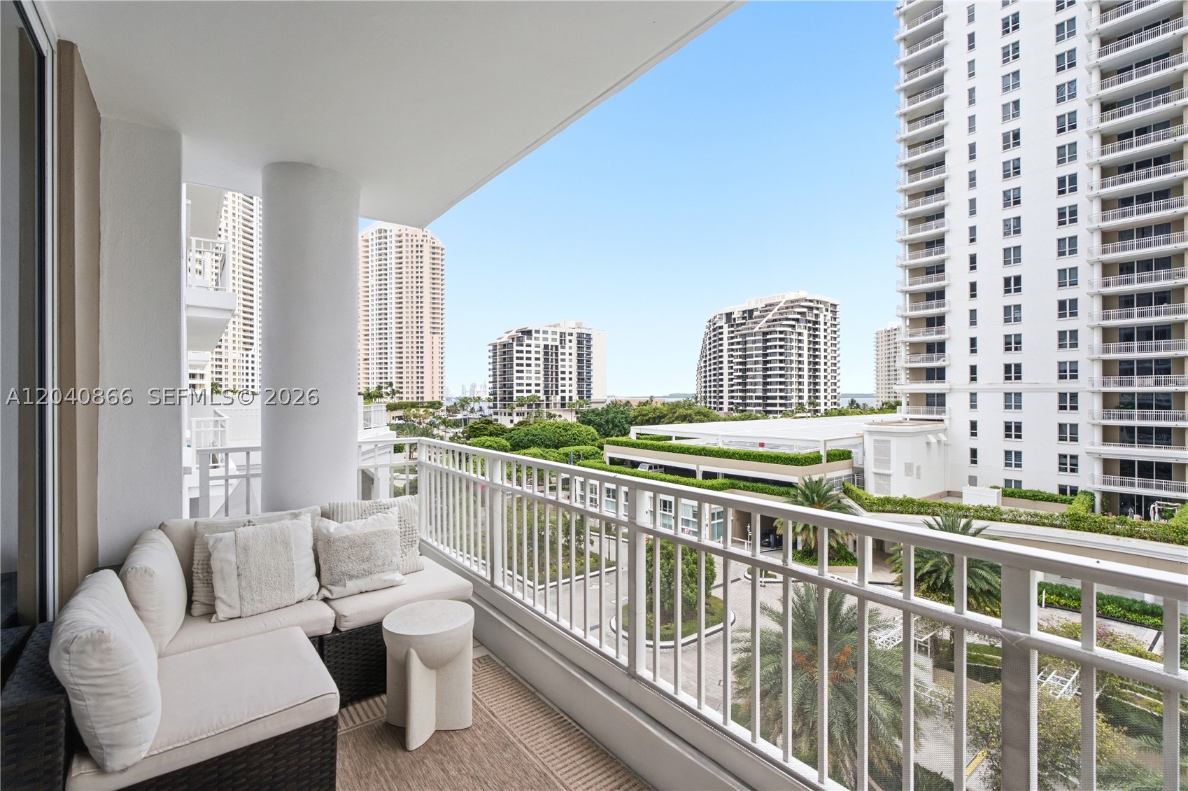 image Courts Brickell Key9