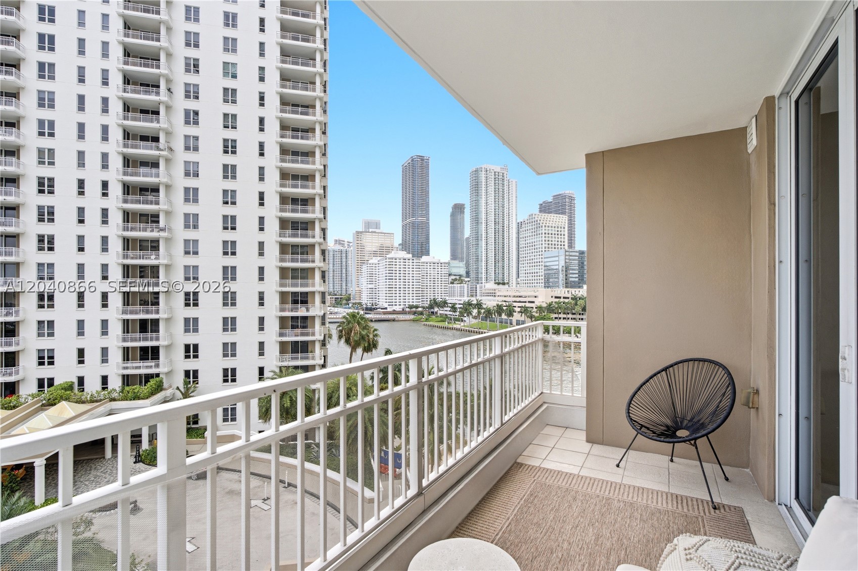 image Courts Brickell Key8