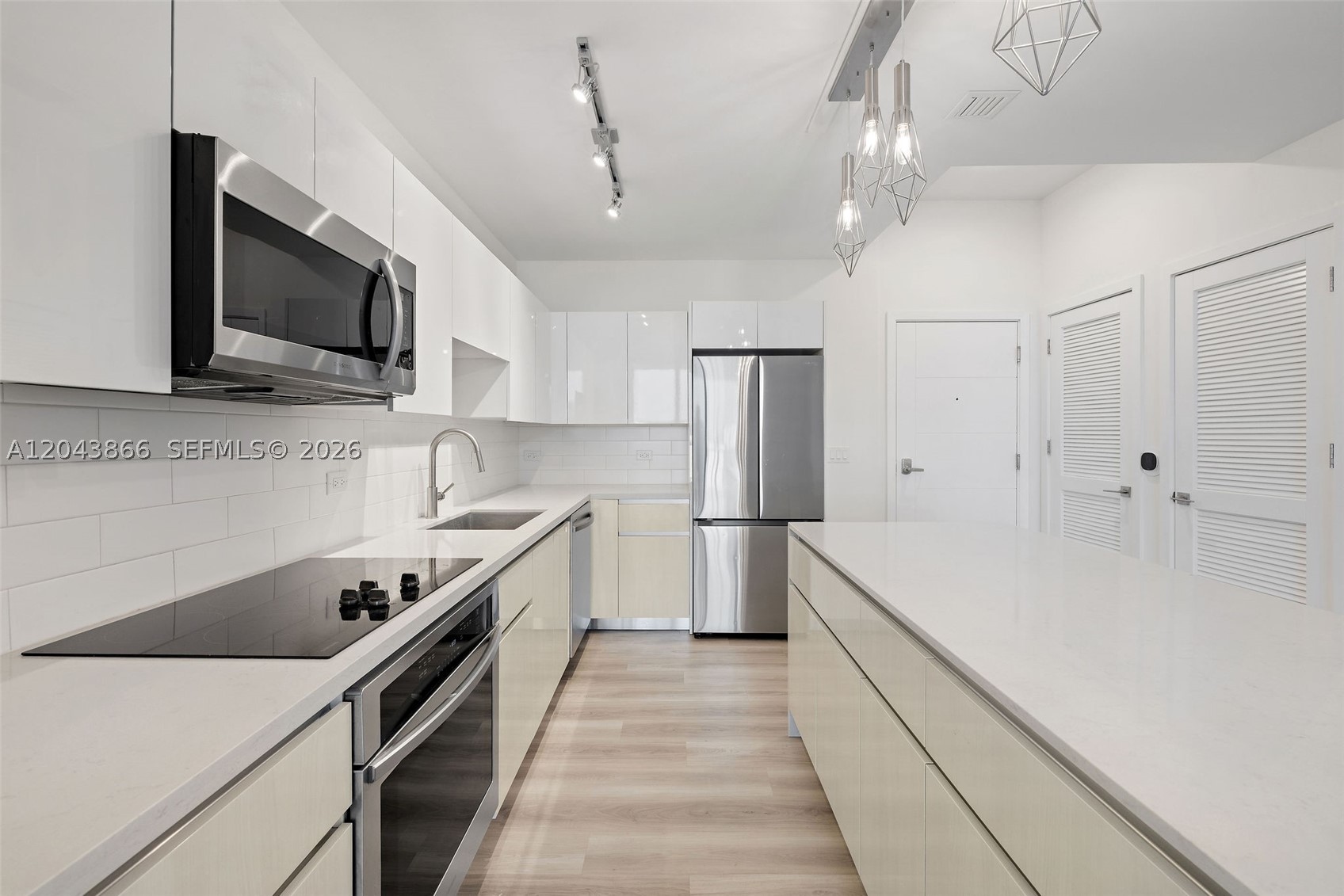 101 Diplomat Pkwy #2304 Hallandale Beach, FL 33009