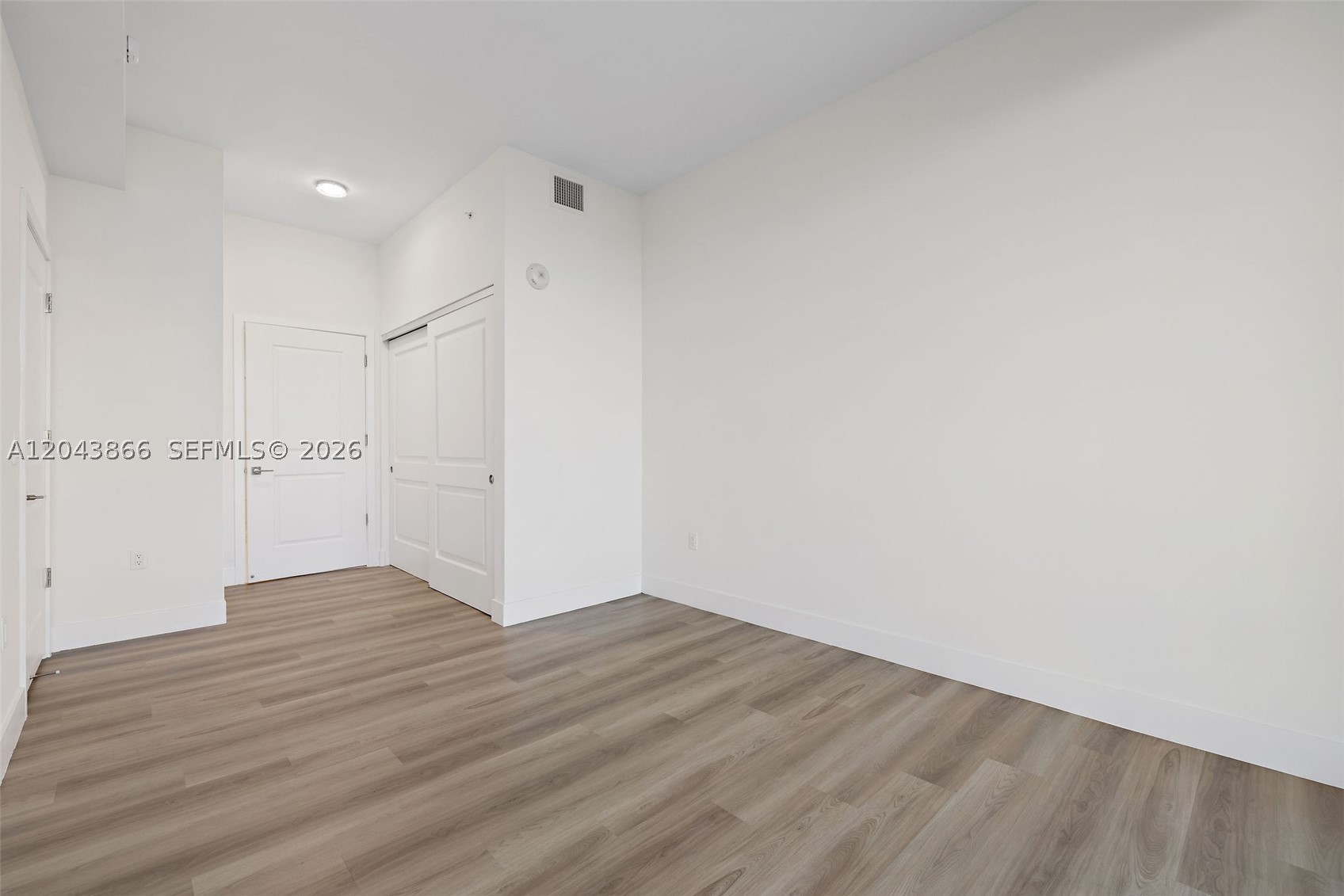 101 Diplomat Pkwy #2304 Hallandale Beach, FL 33009