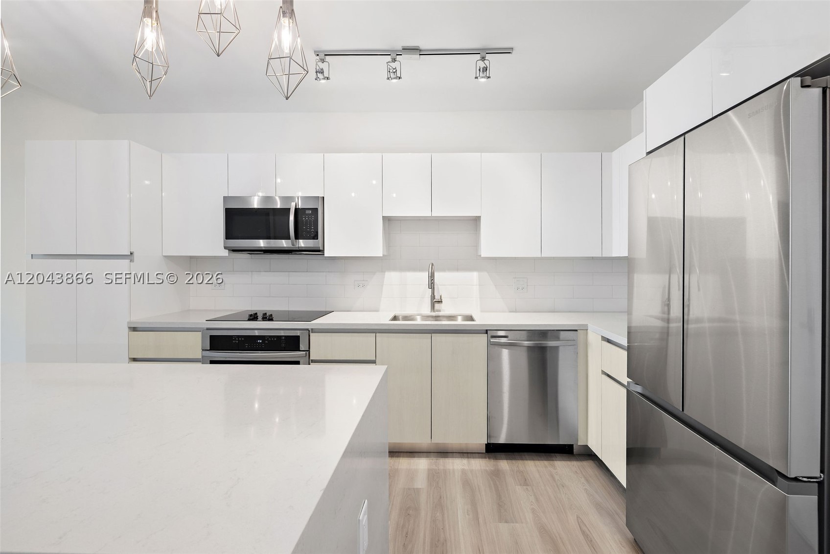 101 Diplomat Pkwy #2304 Hallandale Beach, FL 33009