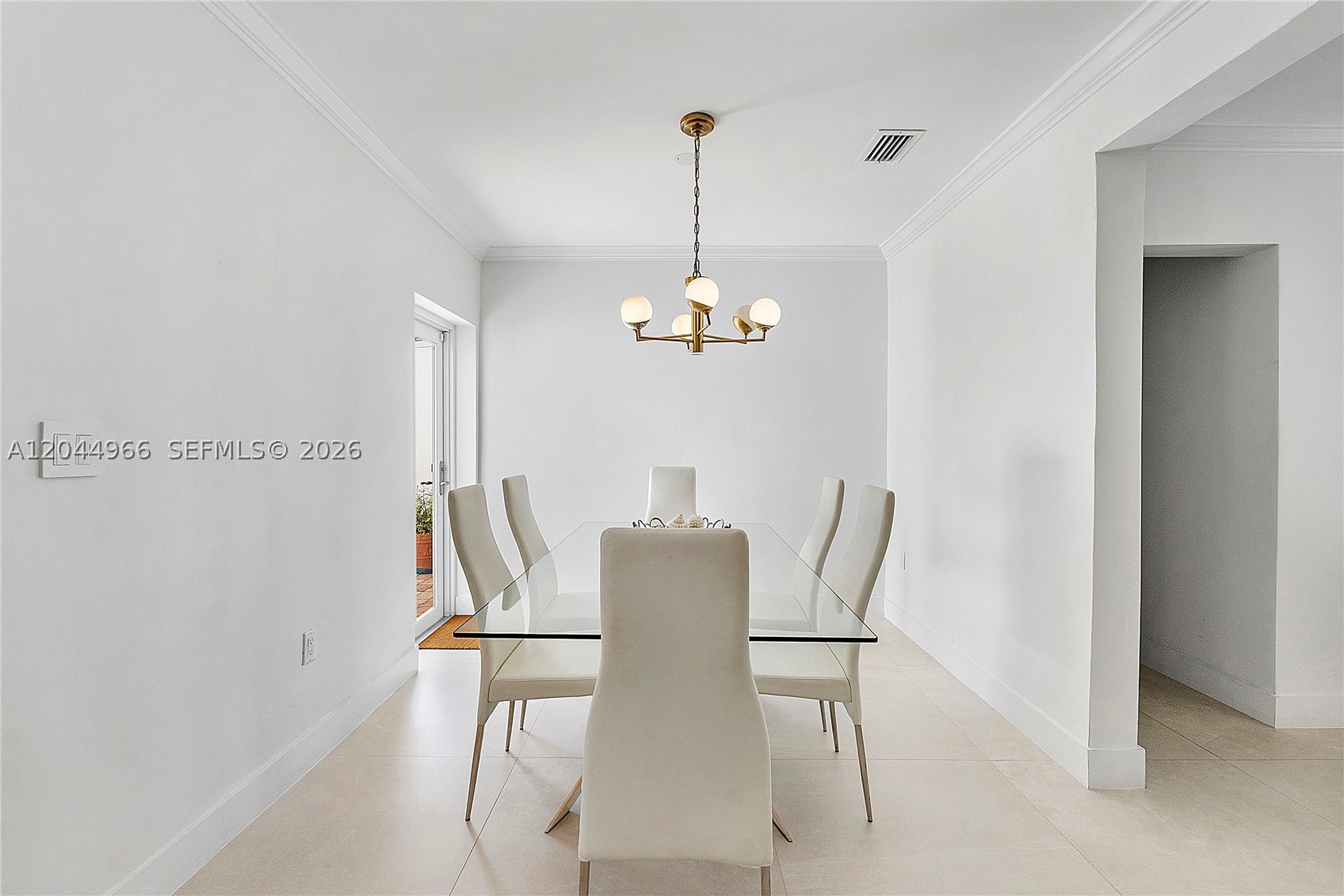 301 Hampton Ln Key Biscayne, FL 33149