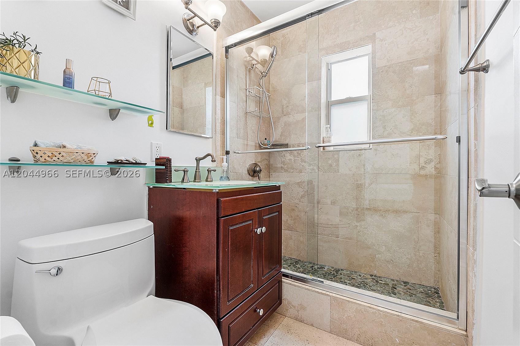 301 Hampton Ln Key Biscayne, FL 33149