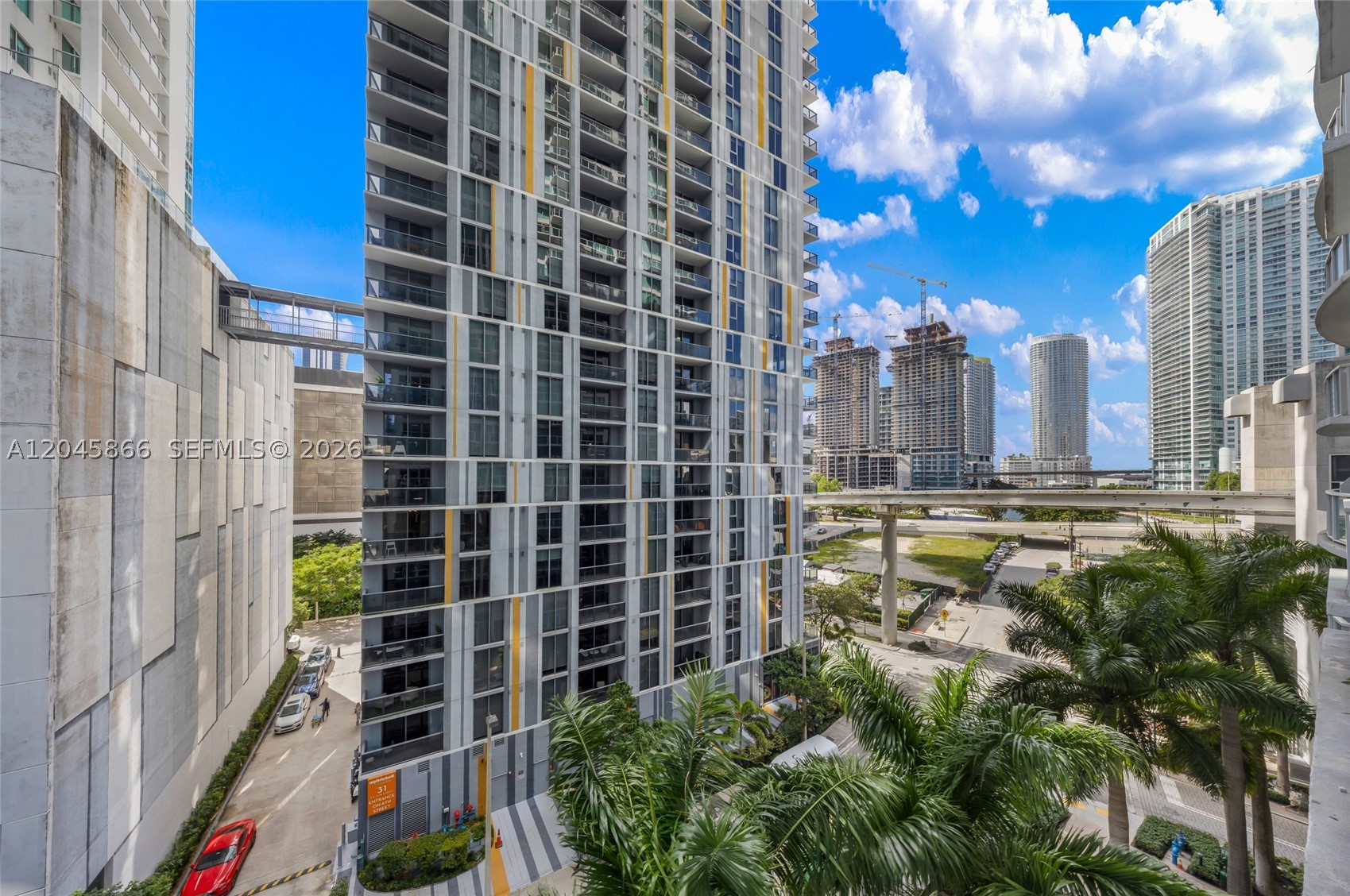 image Brickell on the River South5