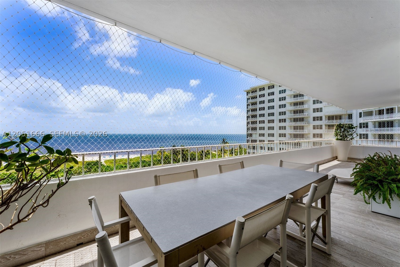 199 Ocean Ln Dr #801