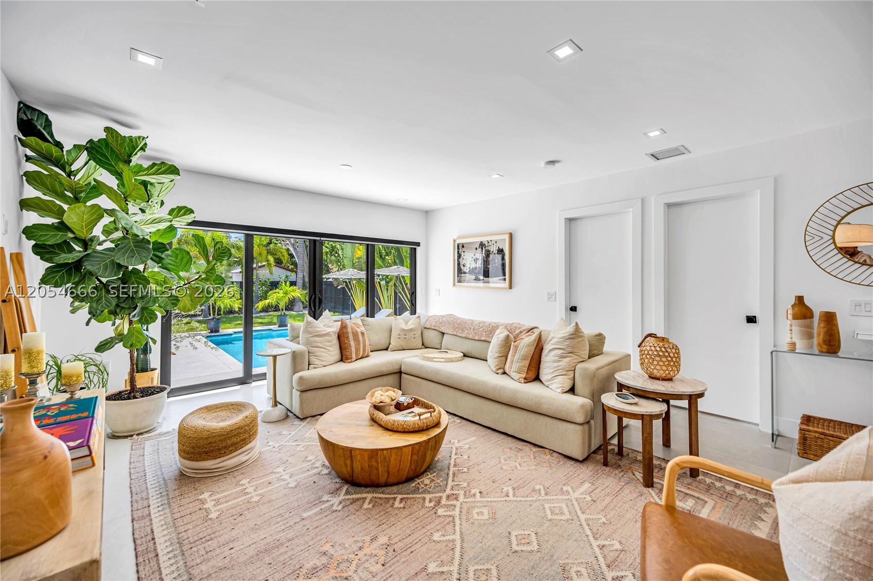 530 SW 18th Ter Miami, FL 33129