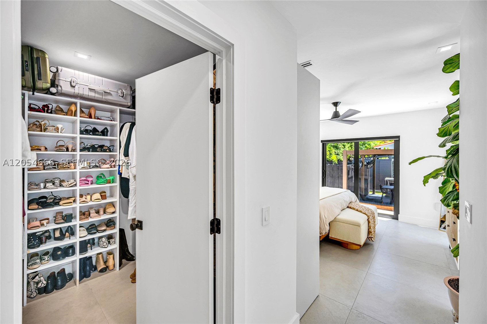 530 SW 18th Ter Miami, FL 33129