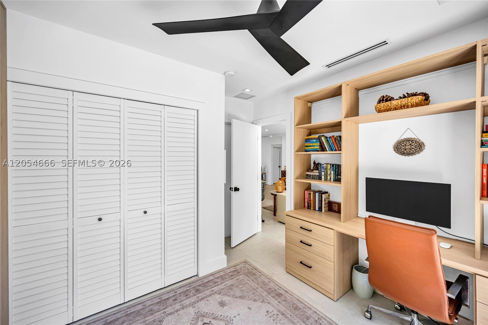 530 SW 18th Ter Miami, FL 33129