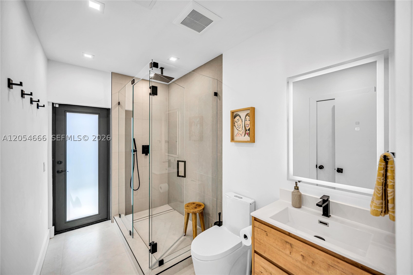 530 SW 18th Ter Miami, FL 33129