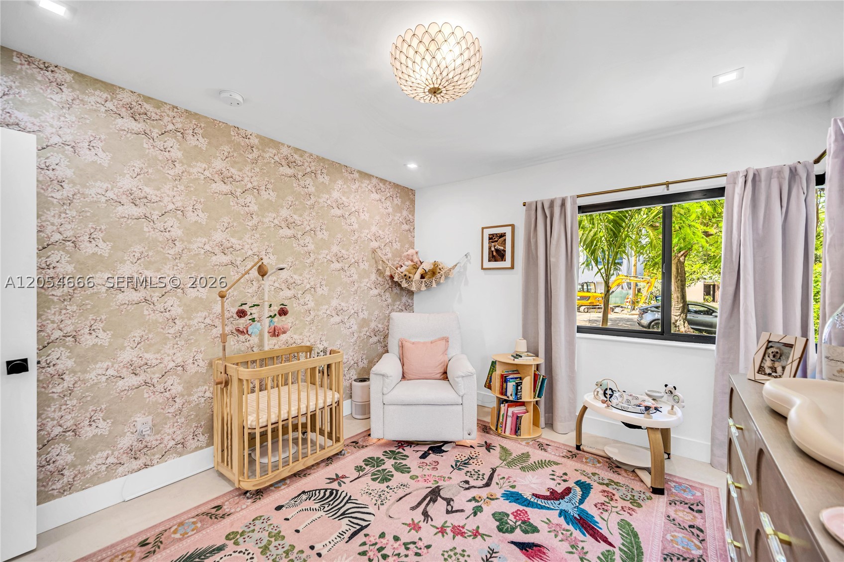 530 SW 18th Ter Miami, FL 33129