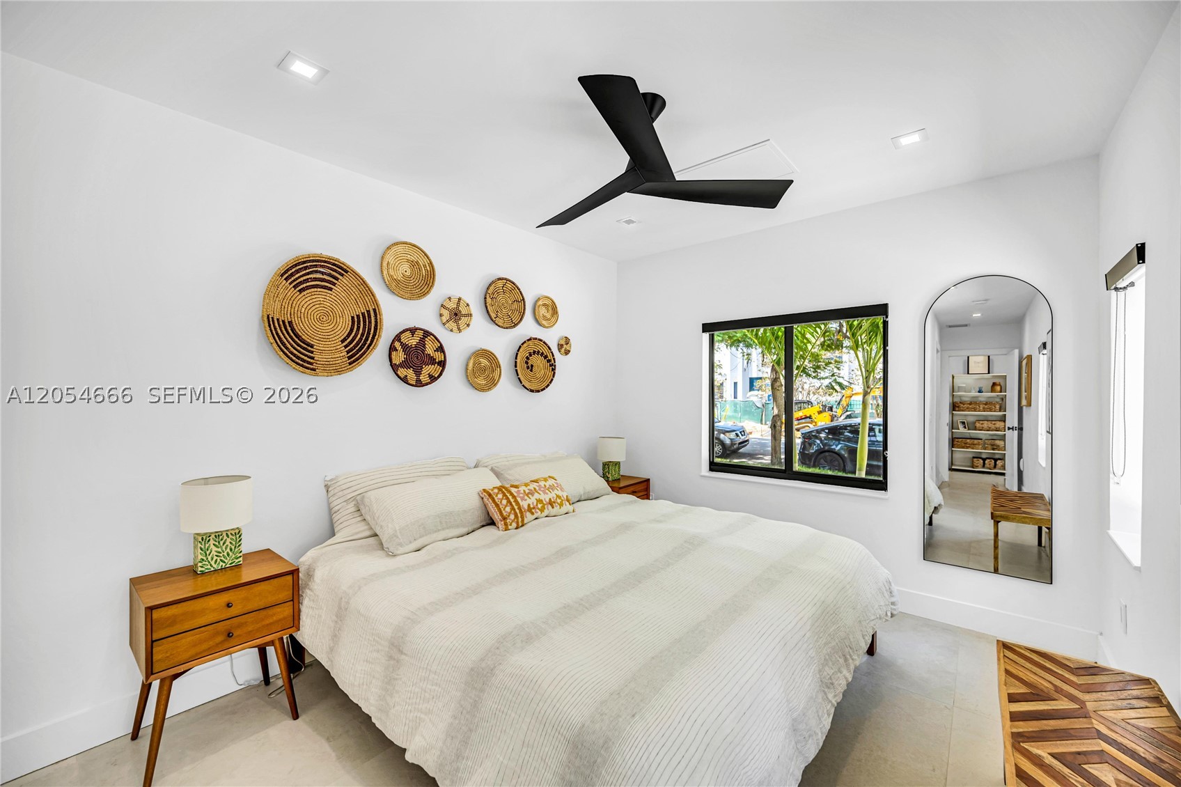 530 SW 18th Ter Miami, FL 33129