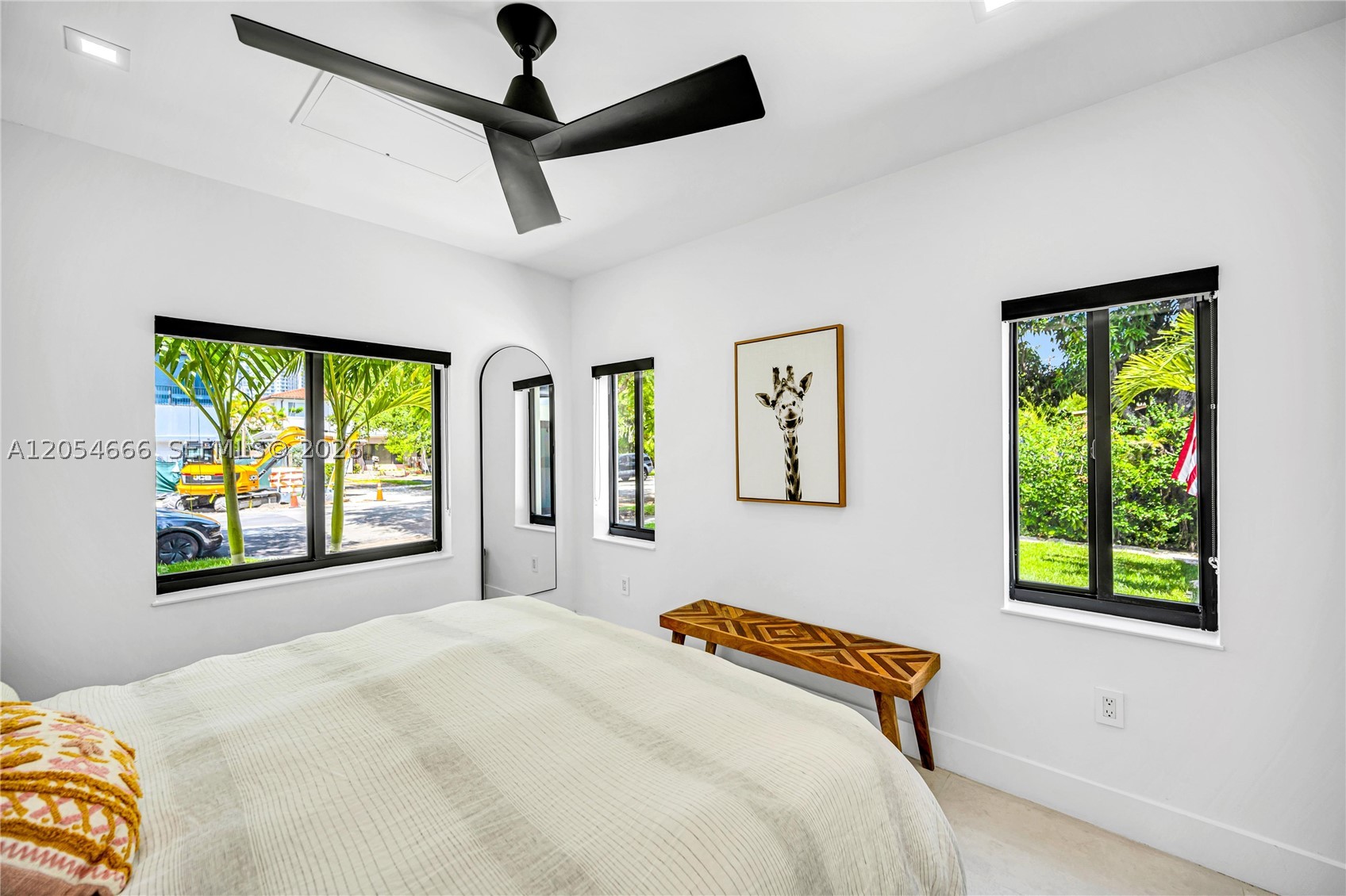 530 SW 18th Ter Miami, FL 33129