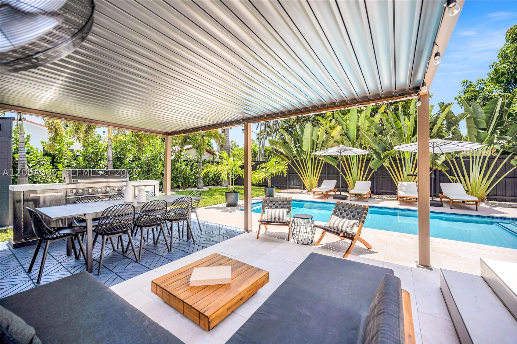 530 SW 18th Ter Miami, FL 33129