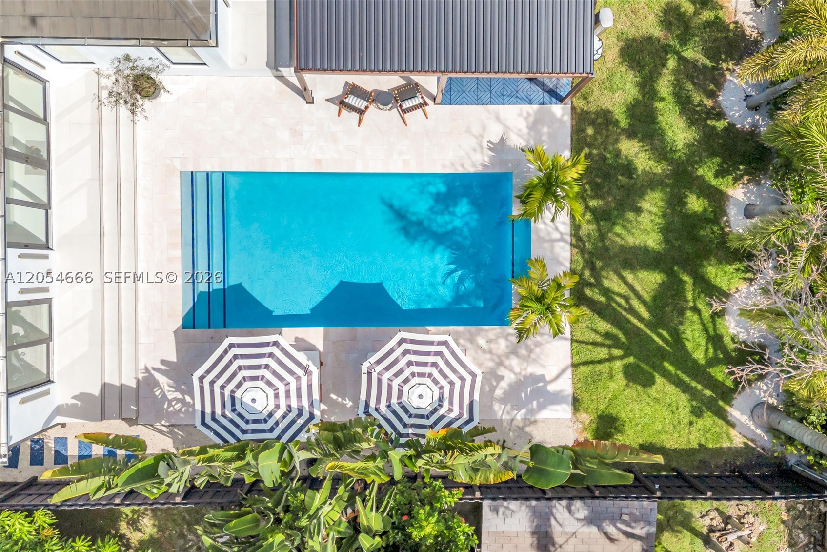 530 SW 18th Ter Miami, FL 33129