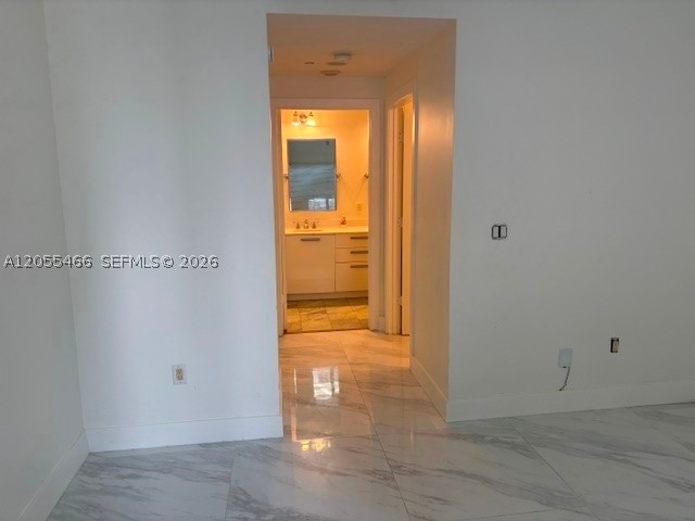 1050 Brickell Ave #1520 Miami, FL 33131