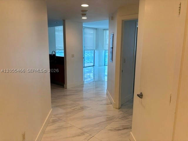 1050 Brickell Ave #1520 Miami, FL 33131