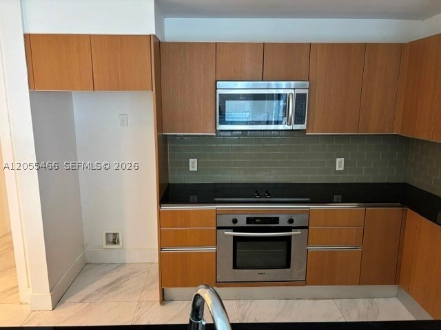 1050 Brickell Ave #1520 Miami, FL 33131
