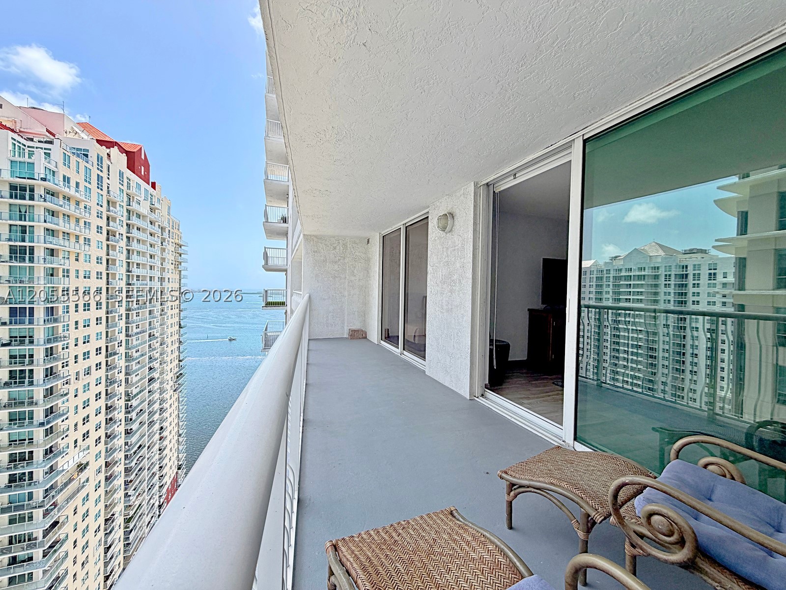 image The Club at Brickell Bay10