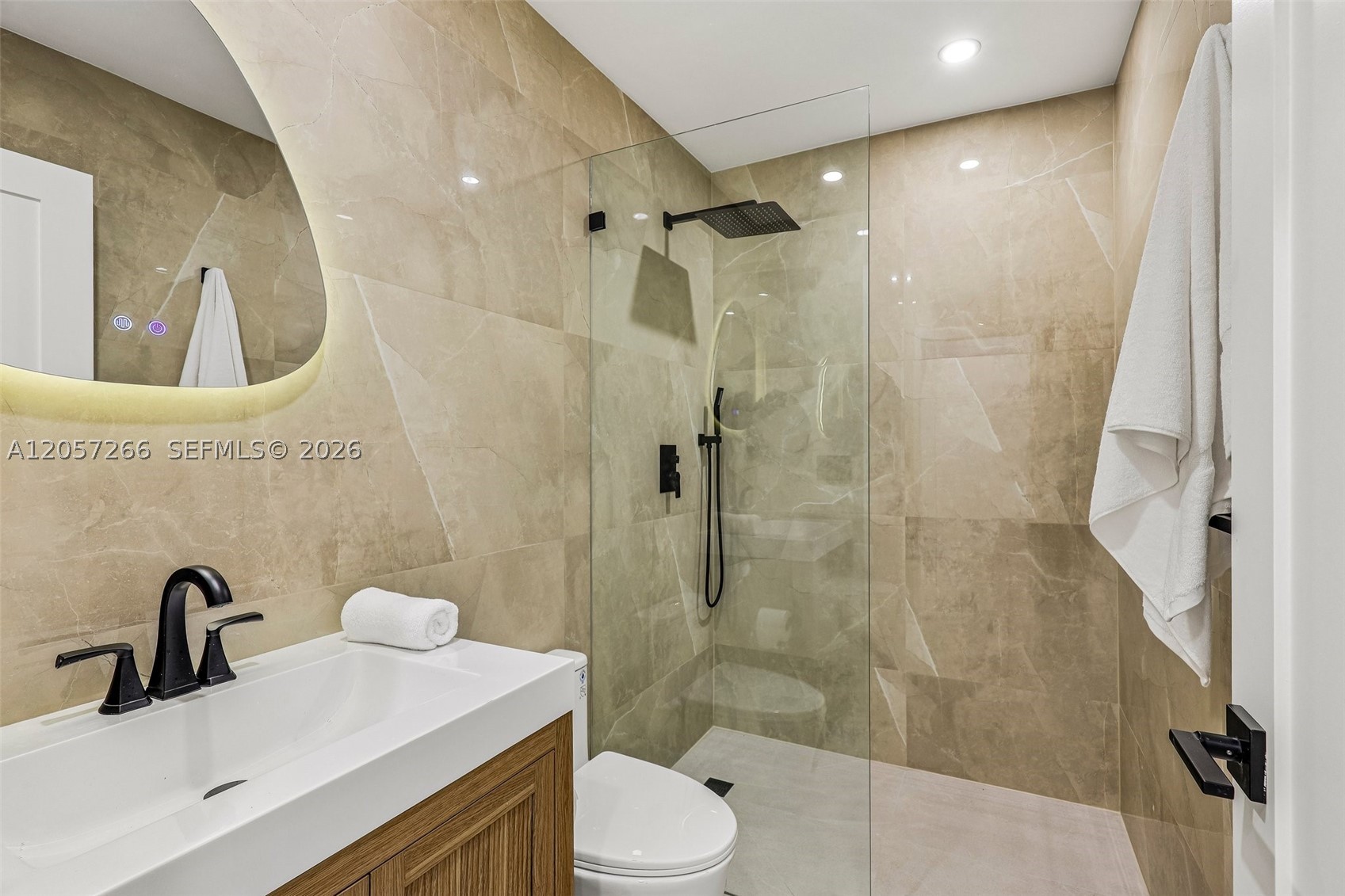 8835 NE 9th Ct Miami, FL 33138