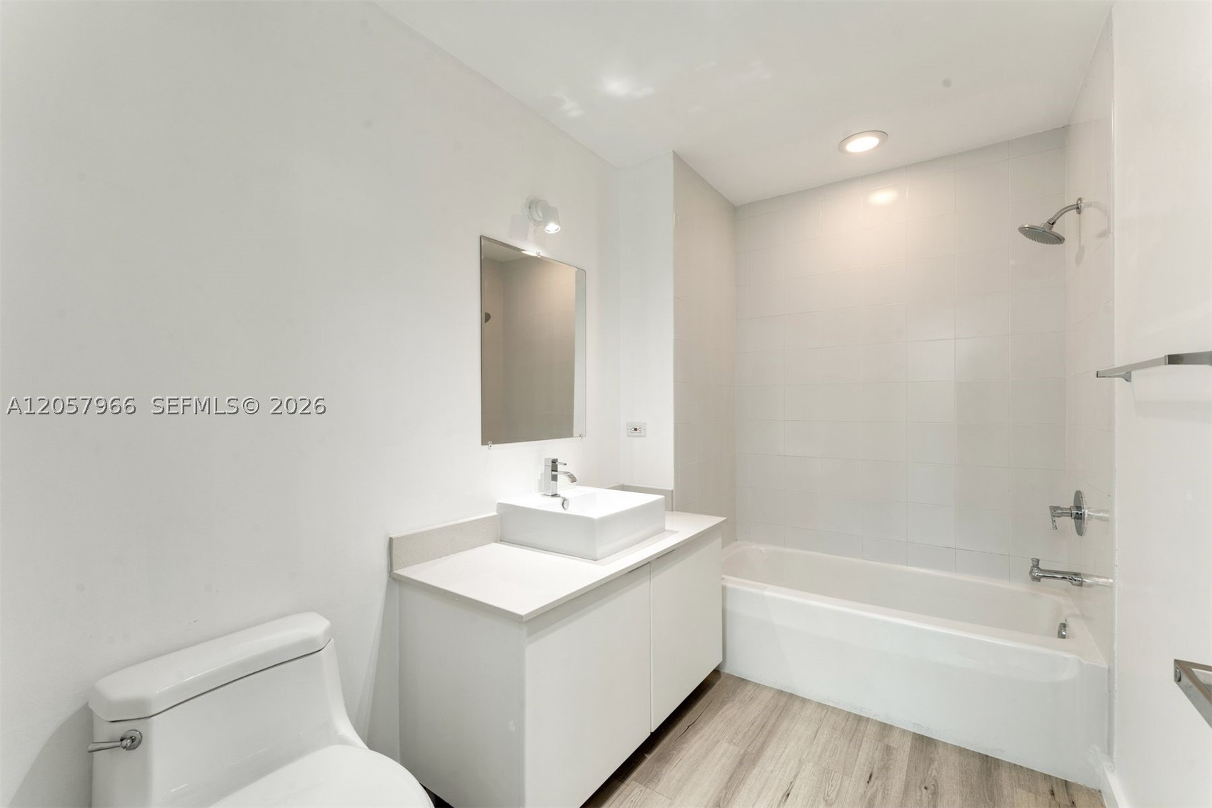 image 4 Midtown27