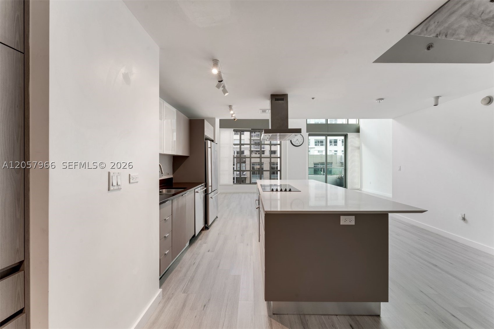 image 4 Midtown52