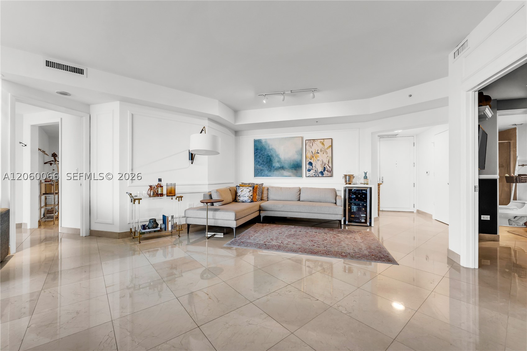 848 Brickell Key Dr #1102 Miami, FL 33131