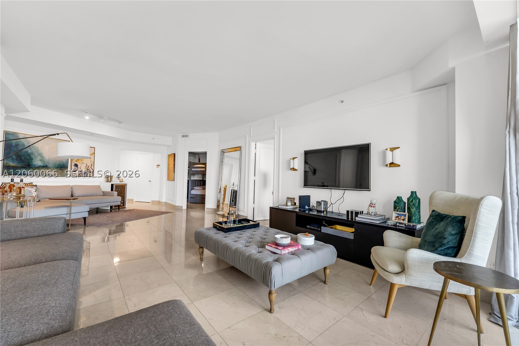 848 Brickell Key Dr #1102 Miami, FL 33131
