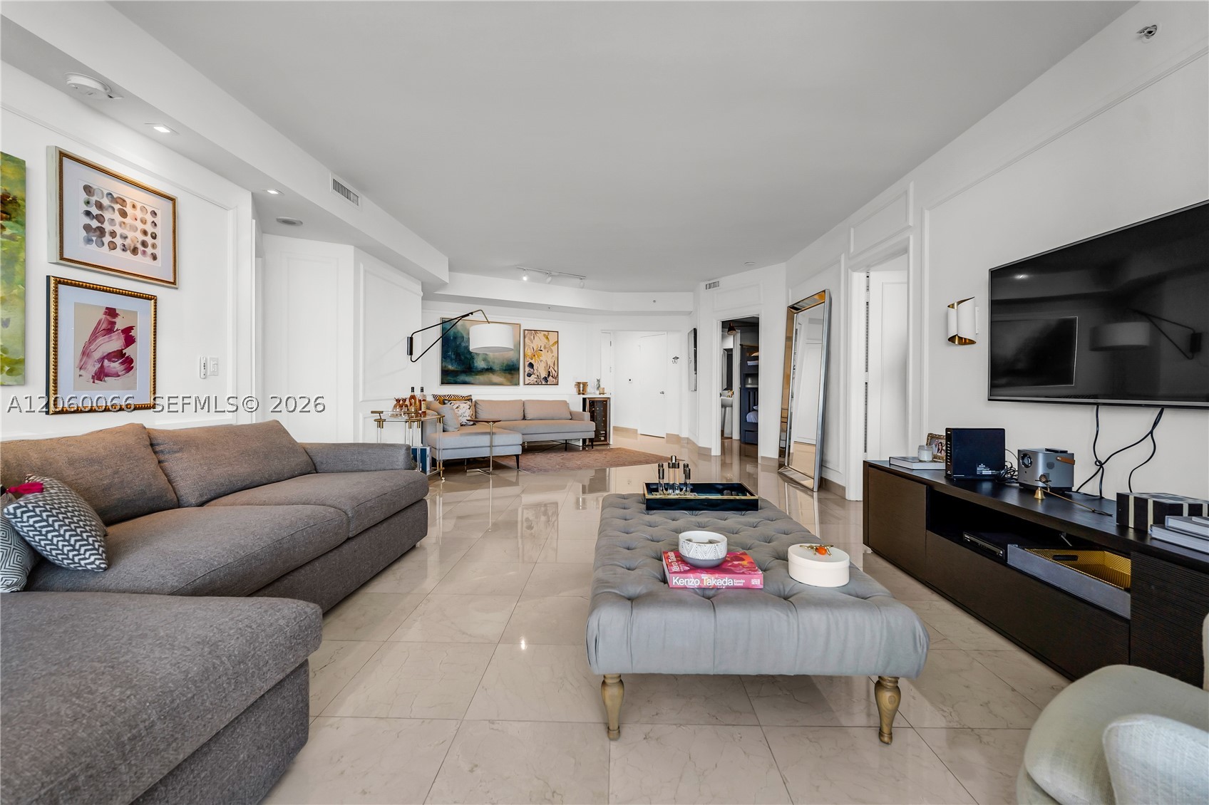 848 Brickell Key Dr #1102 Miami, FL 33131