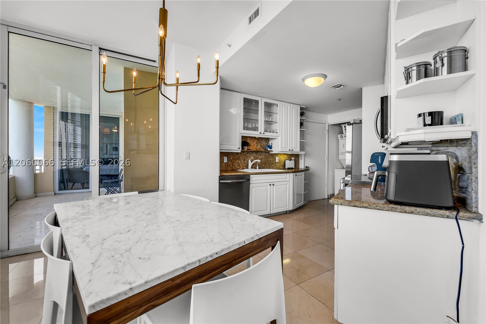 848 Brickell Key Dr #1102 Miami, FL 33131