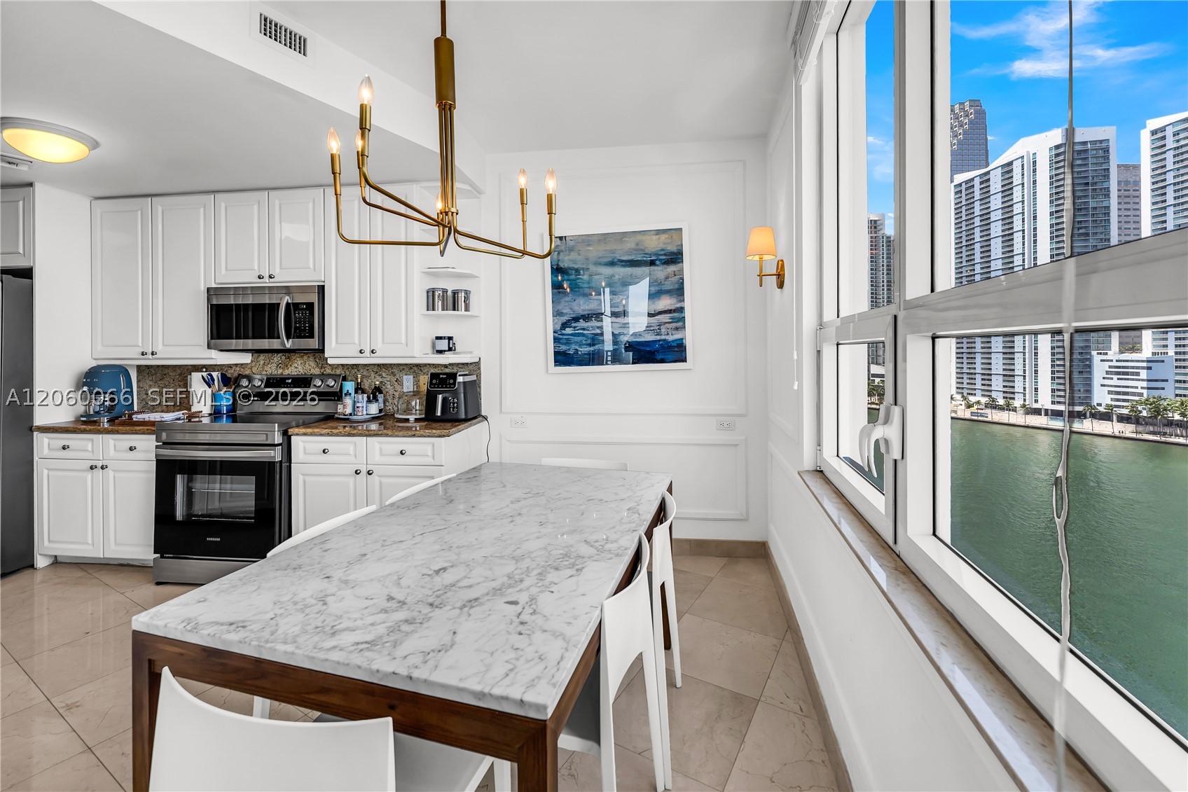 848 Brickell Key Dr #1102 Miami, FL 33131