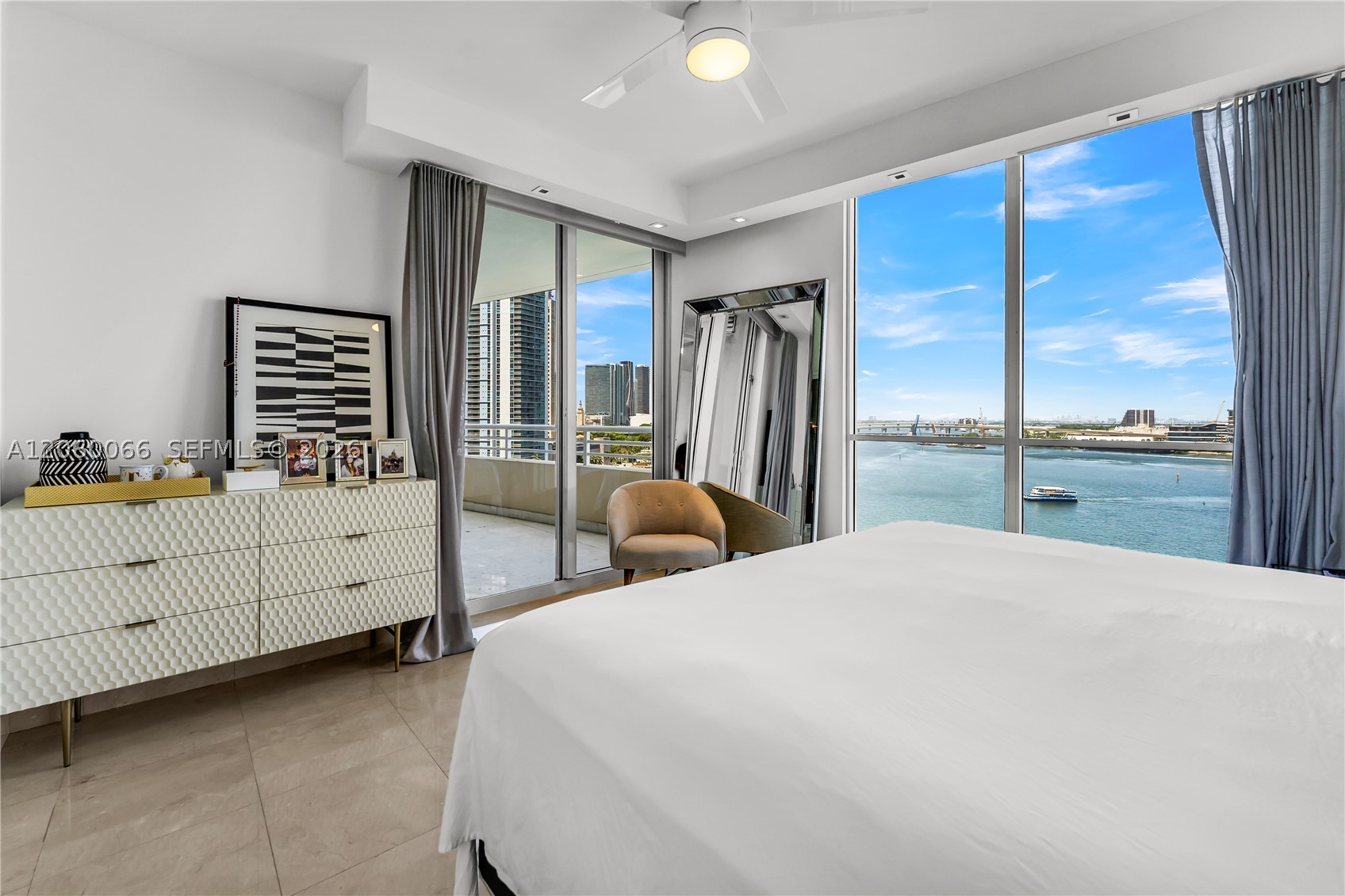 848 Brickell Key Dr #1102 Miami, FL 33131