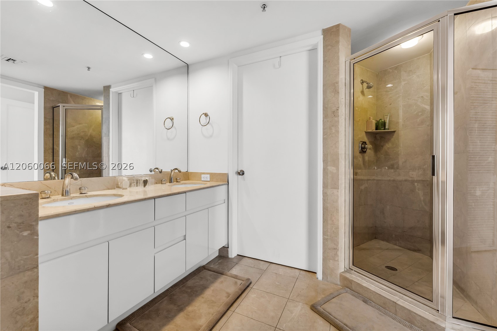 848 Brickell Key Dr #1102 Miami, FL 33131
