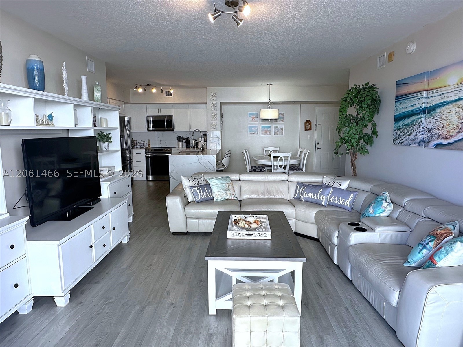 image 2080 Ocean Drive9