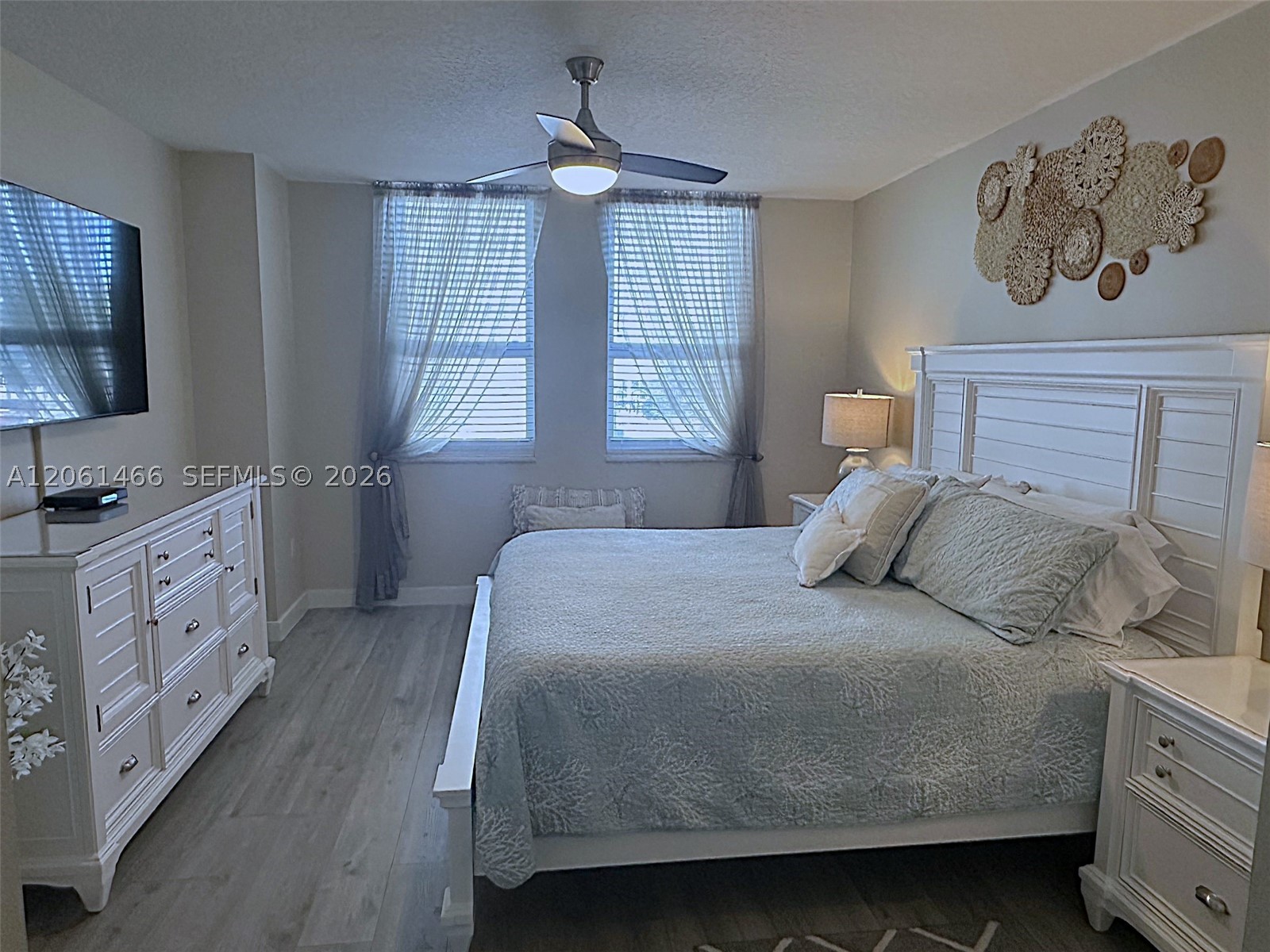 image 2080 Ocean Drive11
