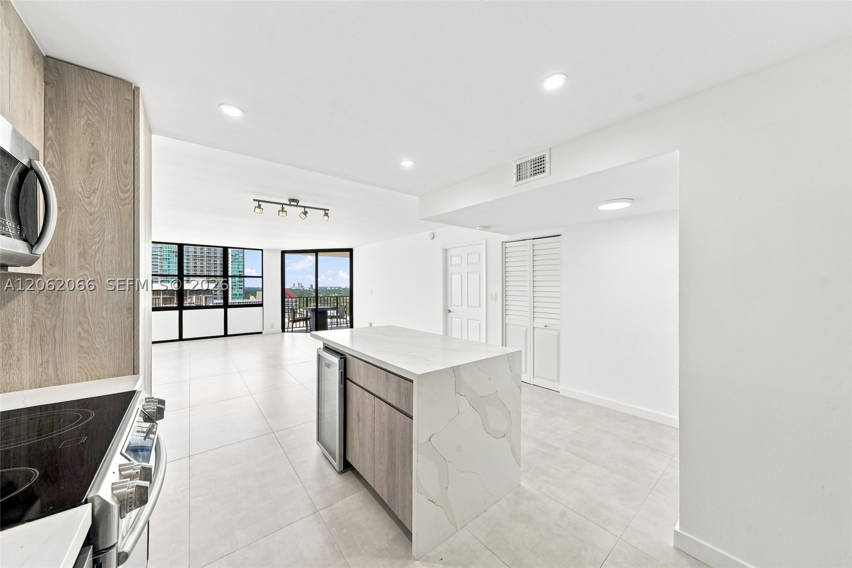 image Brickell Place II1