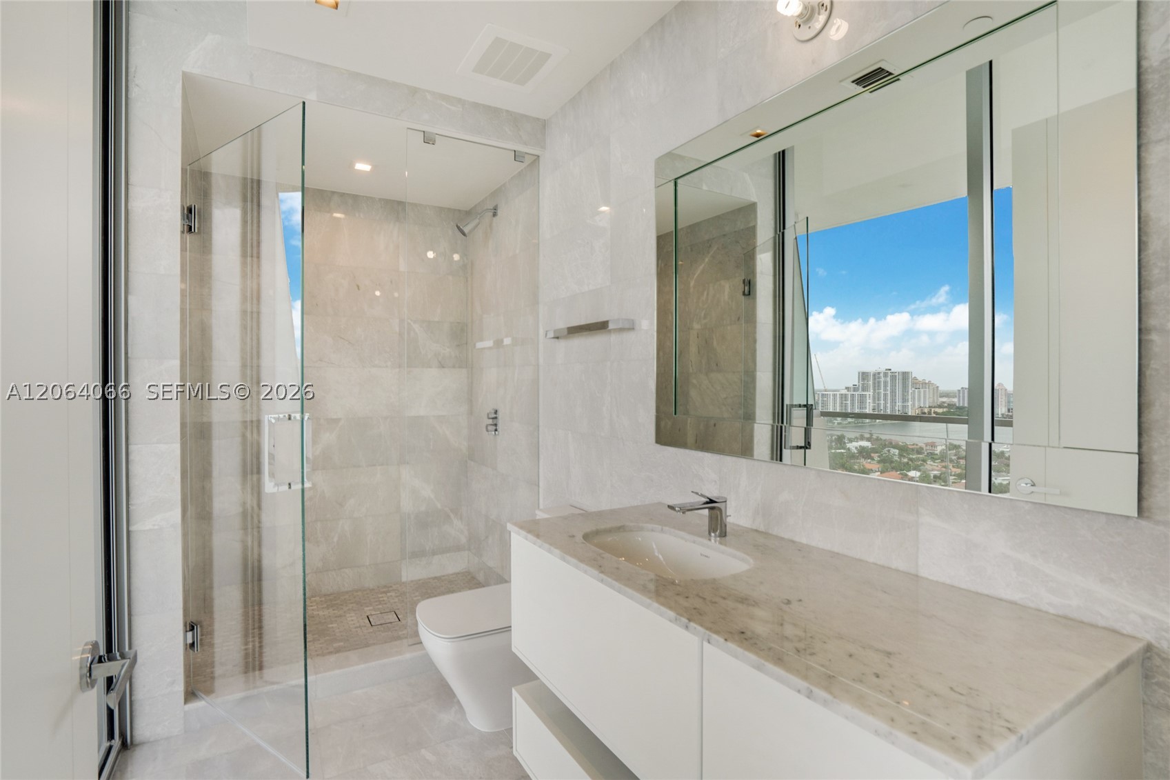 18501 Collins Ave #1804 Sunny Isles Beach, FL 33160