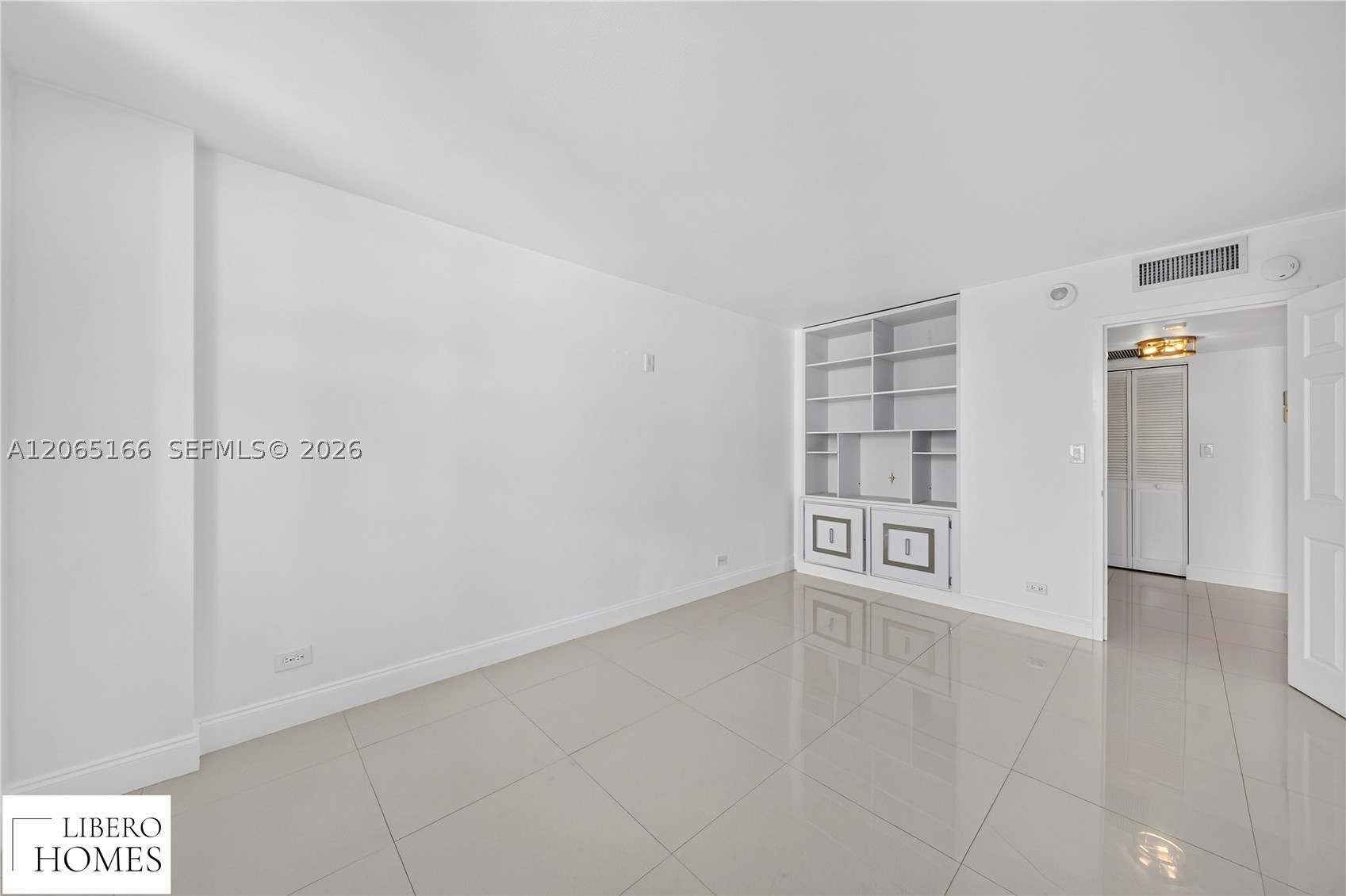 image Winston Towers 50023