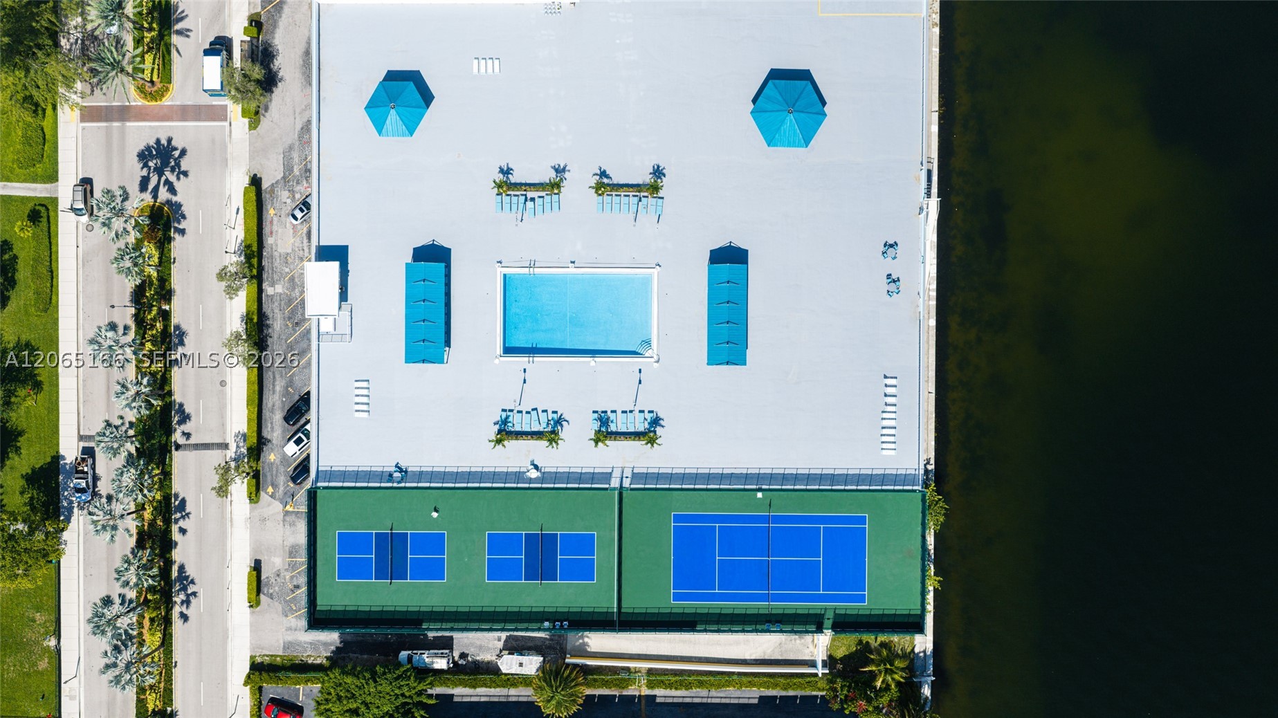 image Winston Towers 50047