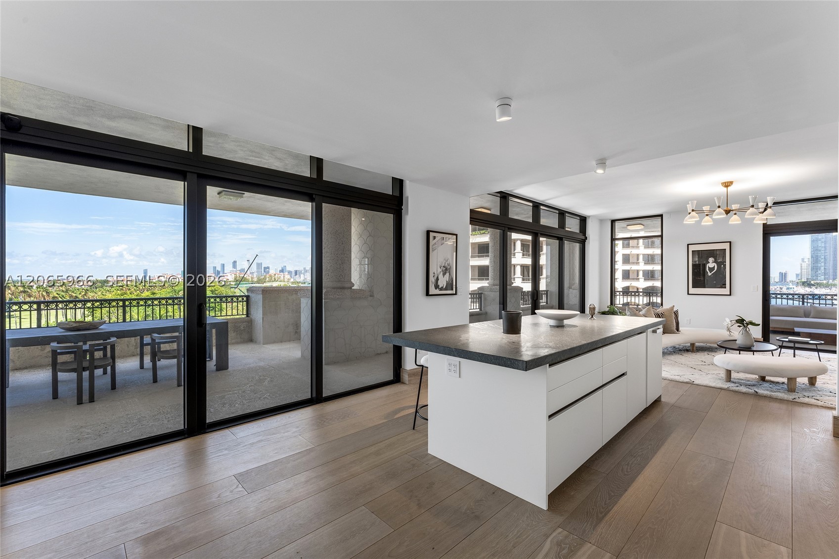 7061 Fisher Is Dr #7061 Miami Beach, FL 33109