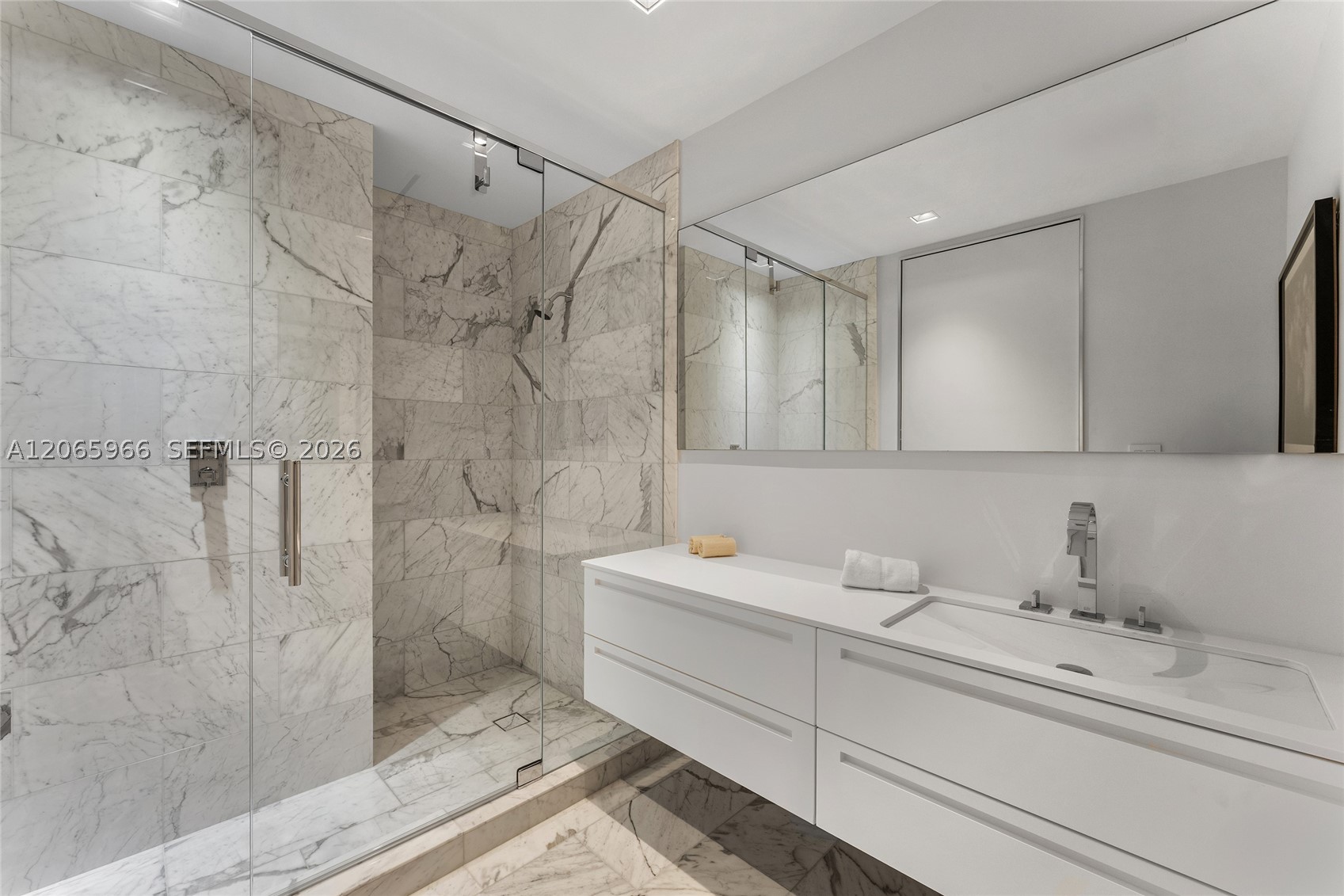 7061 Fisher Is Dr #7061 Miami Beach, FL 33109