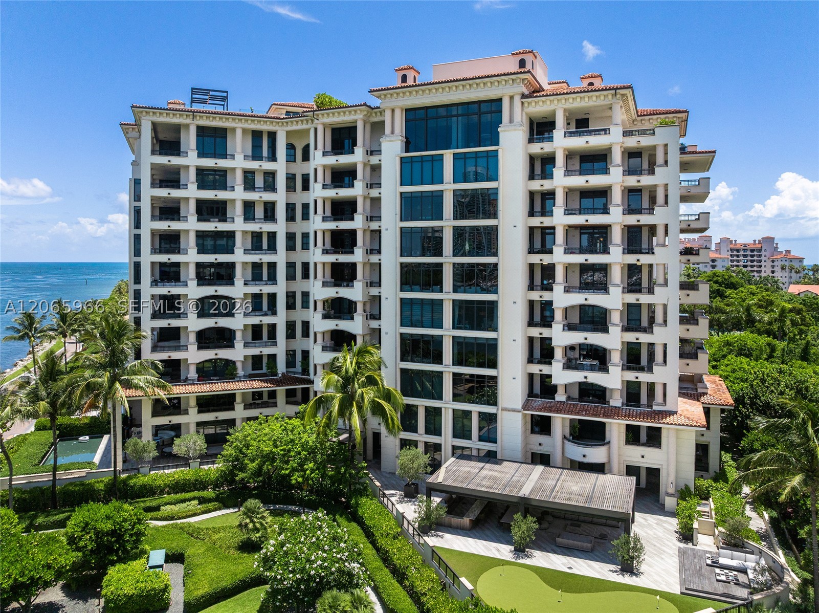 7061 Fisher Is Dr #7061 Miami Beach, FL 33109