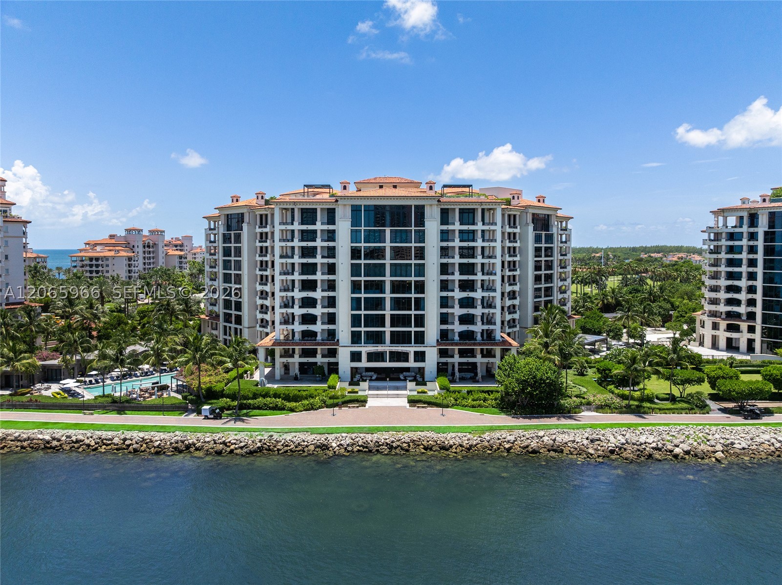7061 Fisher Is Dr #7061 Miami Beach, FL 33109