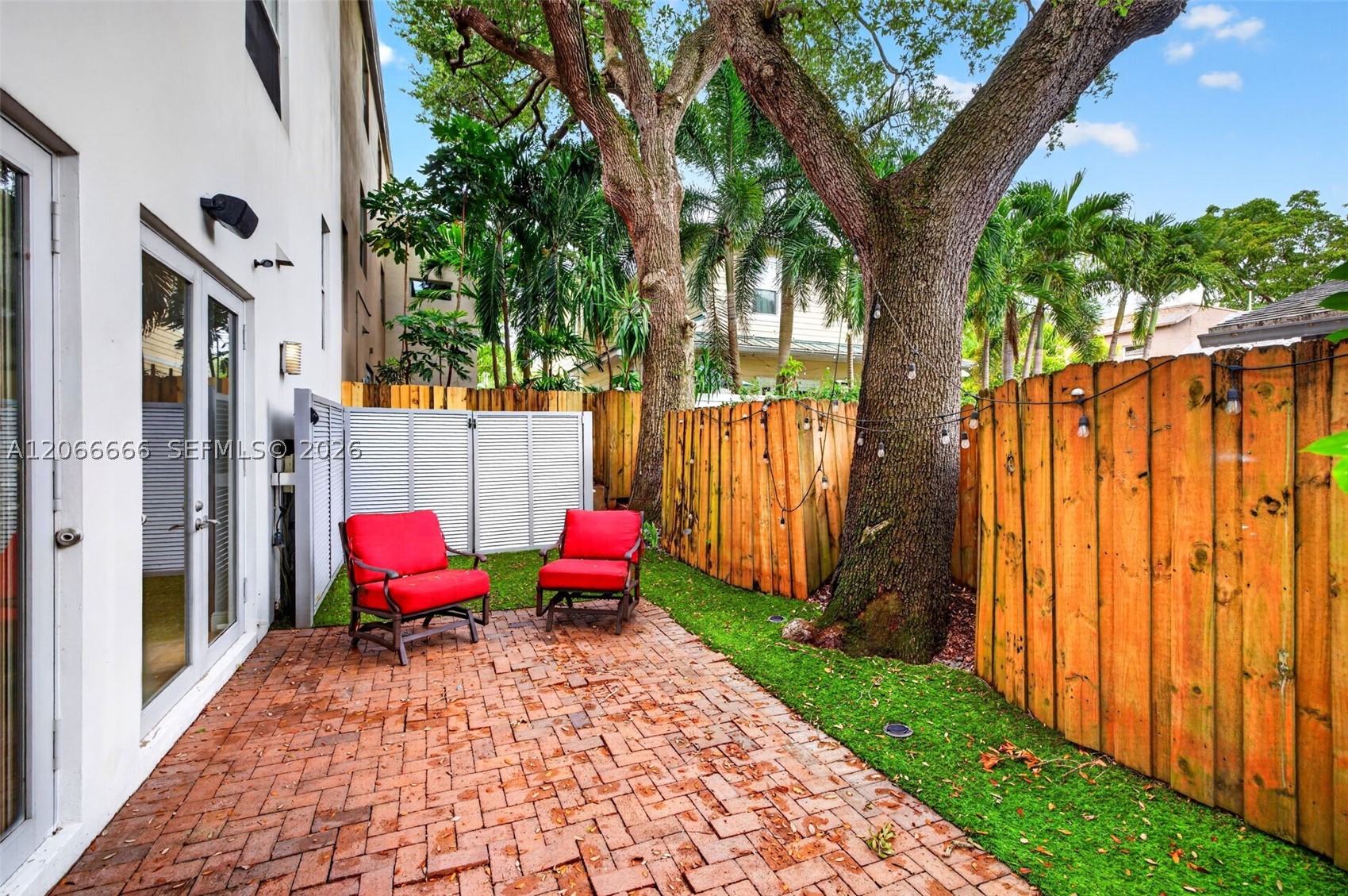 125 NE 16th Ter Fort Lauderdale, FL 33301